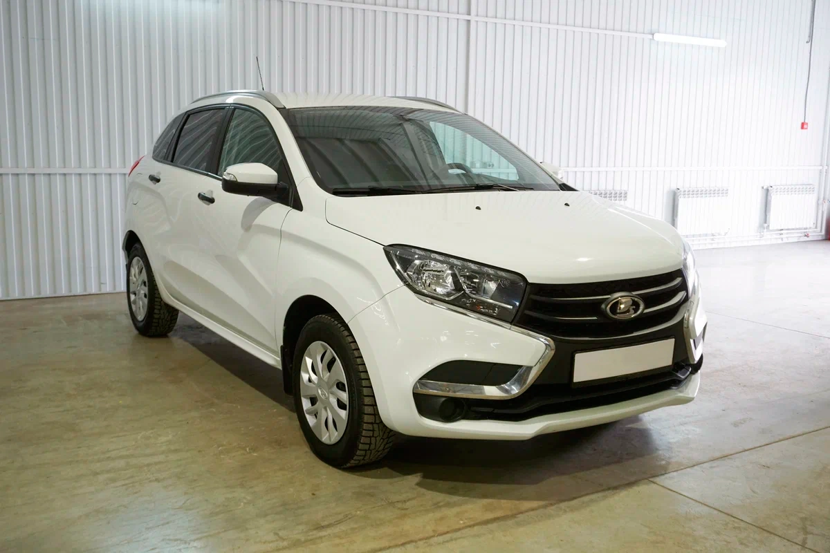 Lada Xray в Тюмени - фото №2