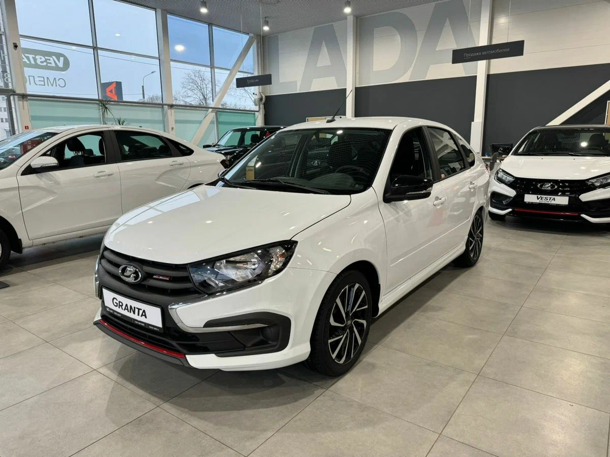 Lada Granta Sport Лифтбек в Тюмени - фото №2