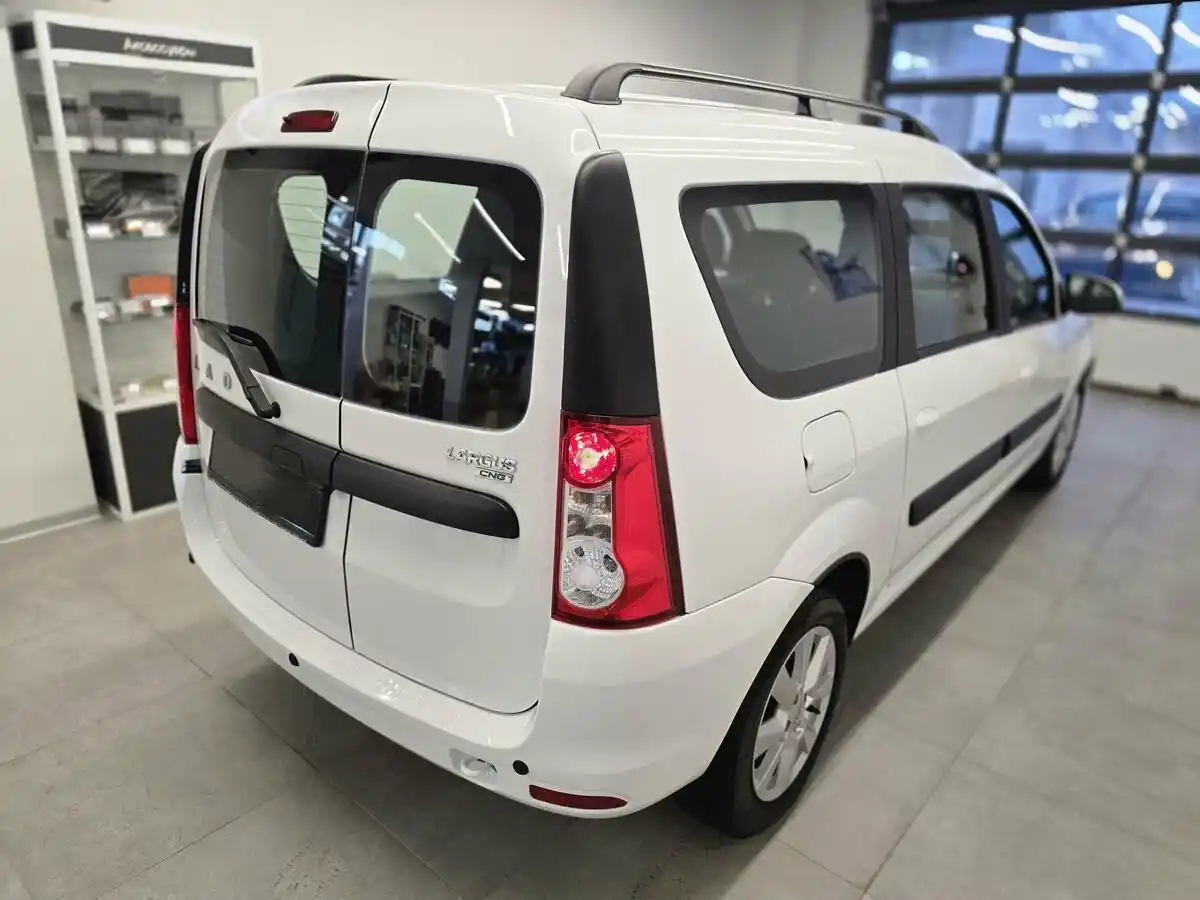 Lada Largus CNG в Тюмени - фото №4