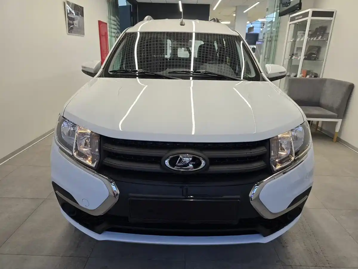 Lada Largus CNG в Тюмени - еще фото